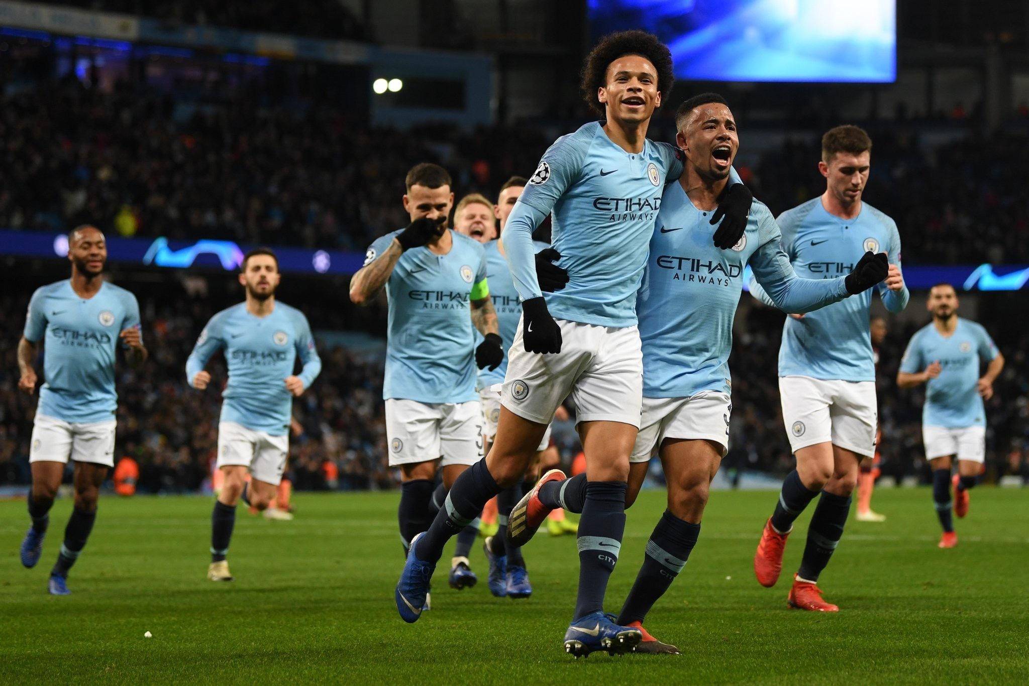 缺乏足够的 缺乏足够的